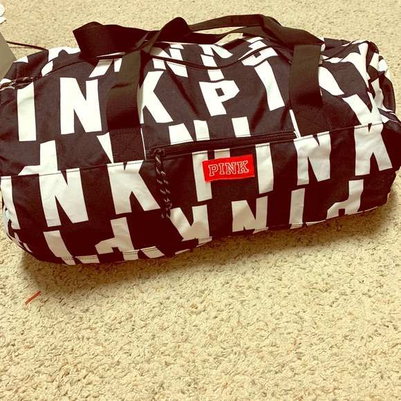 PINK Victoria's Secret Handbags - 🚫SOLD🚫 Pink! Duffle Bag